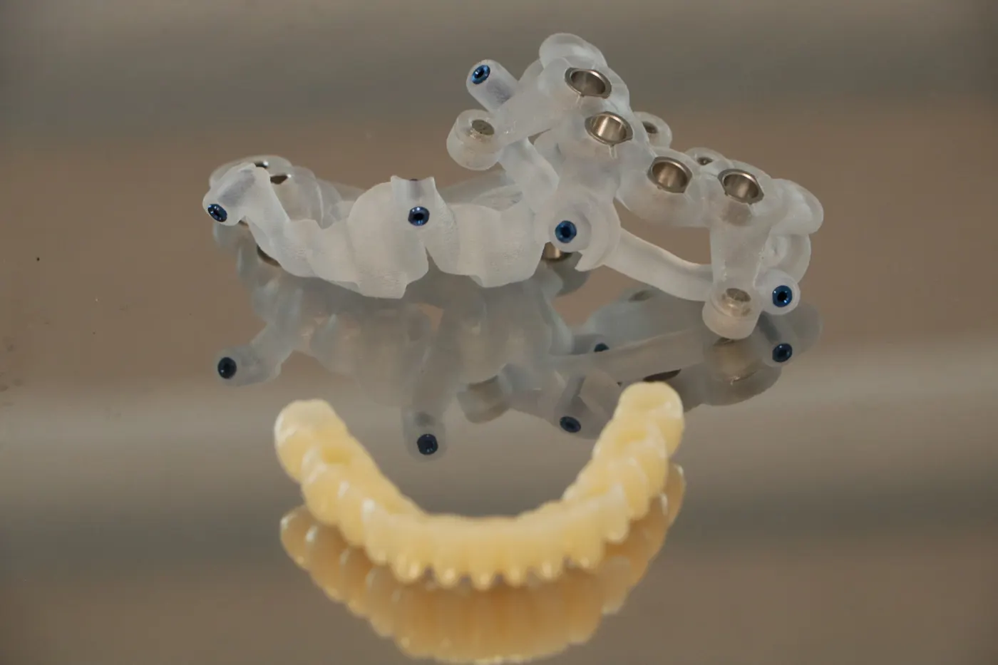 Ghid chirurgical imprimat 3D și lucrare All-on-X